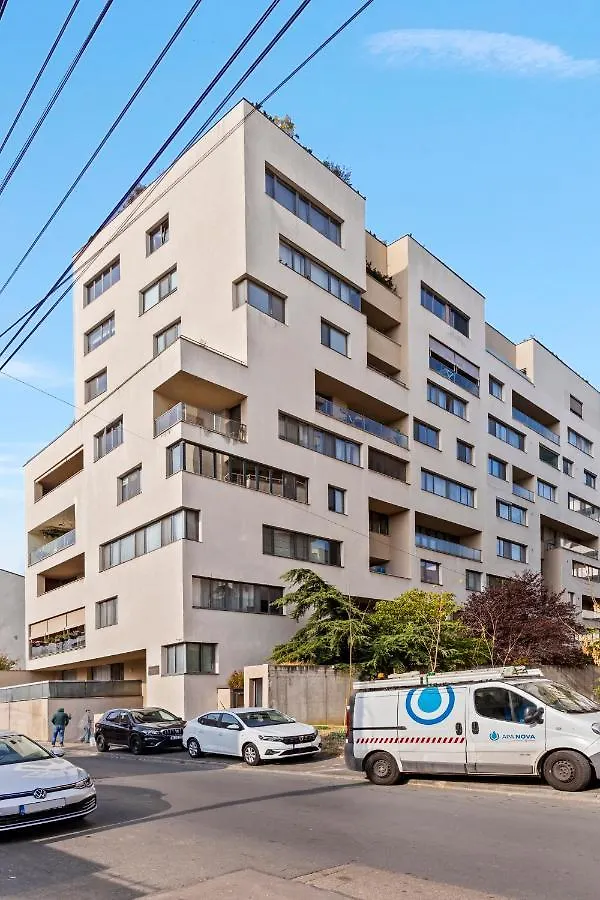 125 Sqm Family Friendly With Kids Room Bucarest Appartement