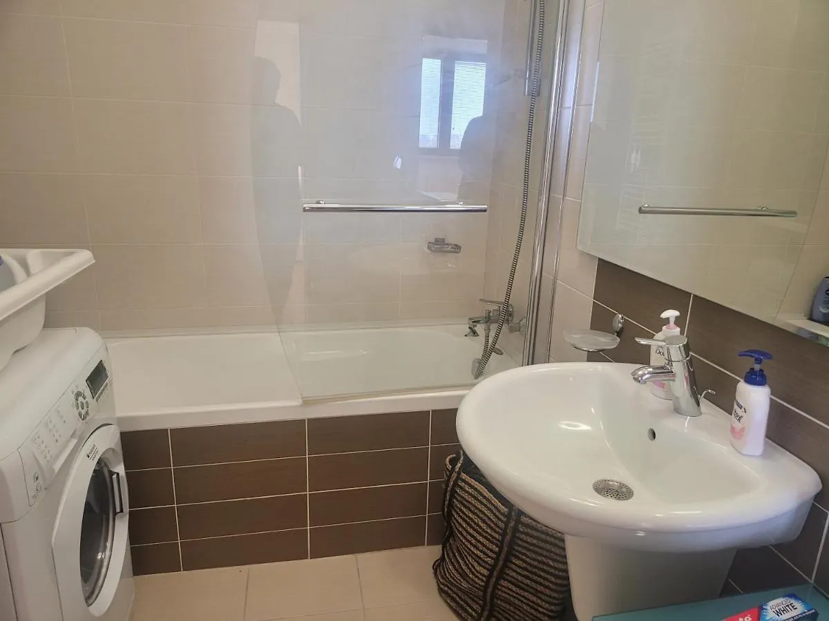 125 Sqm Family Friendly With Kids Room Bukareszt